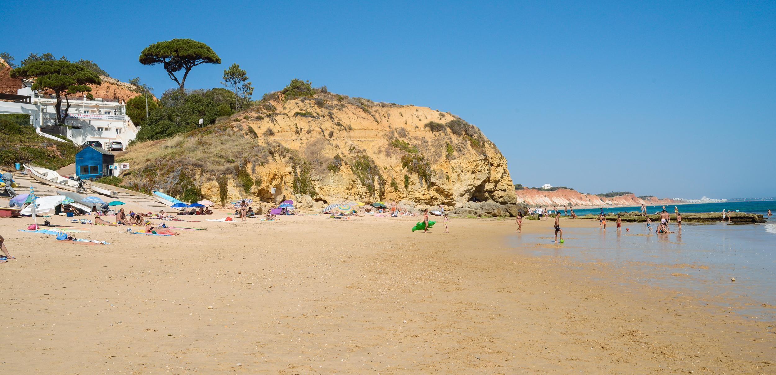 3HB CLUBE HUMBRIA - Updated 2023 Prices & Hotel Reviews (Olhos de Agua,  Portugal - Albufeira)